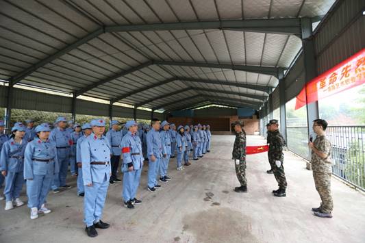 学院五个党支部联合开展主题党日活动