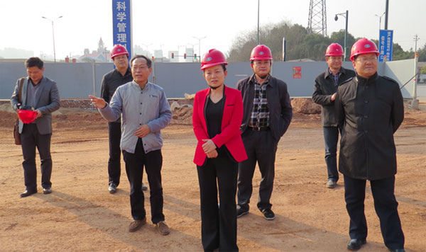 厅长李晖检查新校区建设施工安全