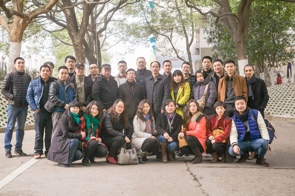 学院首届影视美术专业校友回母校