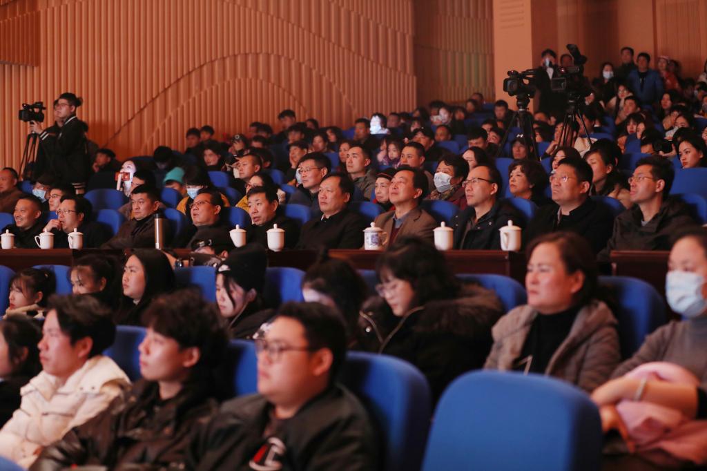 艺明德雅  后浪可期 ——学院2021届毕业设计优秀作品展演拉开序幕