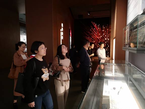 行政基建党支部组织开展主题党日活动