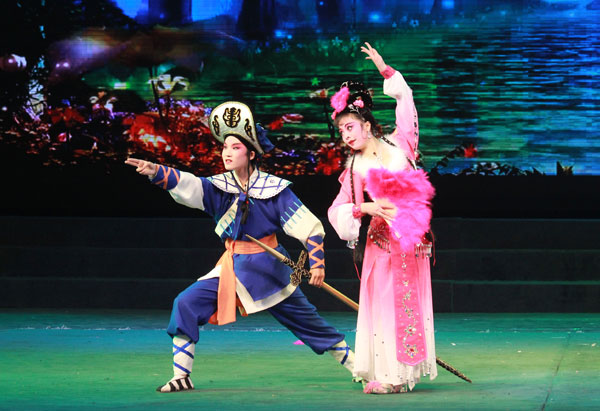 戏剧系毕业展演湘剧、花鼓戏折子戏专场圆满结束