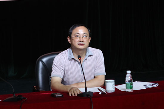 学院召开2013年秋季学期中层干部会议