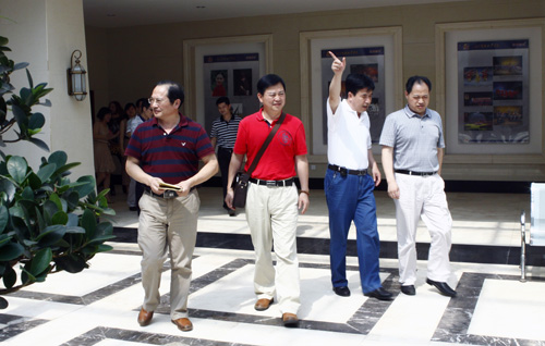 省示范校建设验收专家组来我院指导工作