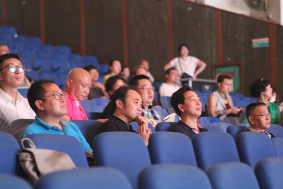 省文化厅副厅长张帆来我院审查何冬保诞辰100周年纪念活动演出节目