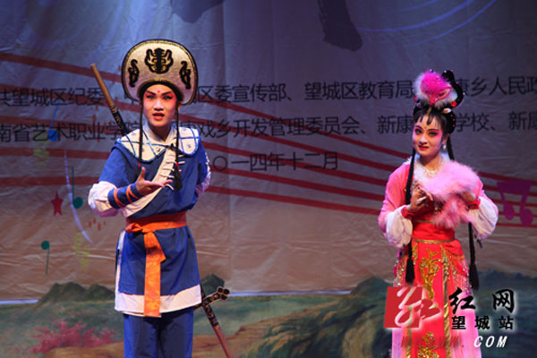 红网—长沙望城区新康戏乡跨年戏曲喜乐会热闹开唱