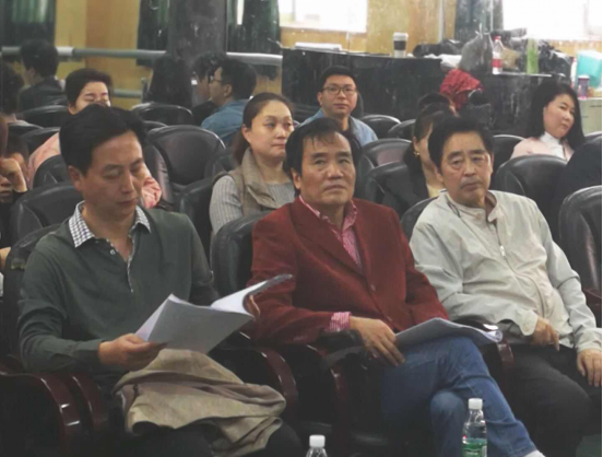 学院召开原创音乐剧《风华正茂》审查研讨会