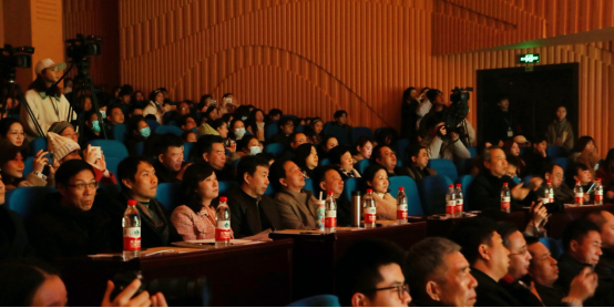 影视系毕业生追忆青春回顾成长——学院2021届毕业设计优秀作品展演精彩继续