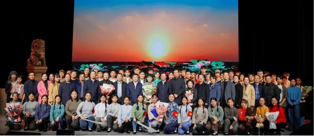 鸿庠承运 艺启新程——jinnianhui今年会毕业展演精彩来袭