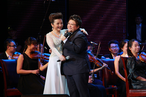 《人民网》——邹文琴学生音乐会在湖南大剧院举行