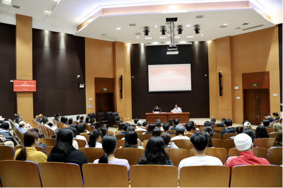 学院业余党校第30、31期入党积极分子培训班开班