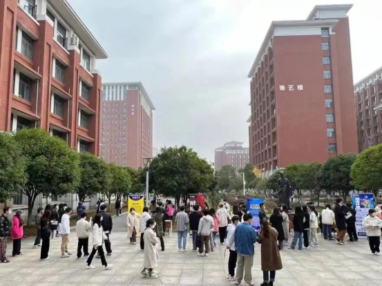 设计艺术学院举办2023届毕业生专场招聘会